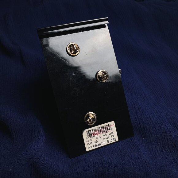 Set of 3 Red Orange Ombre Enamel Fall Autumn Leaf Silver Tone Scatter Tack Pins - Picture 2 of 12